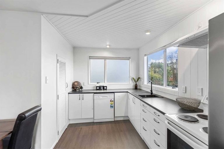 Photo of property in 17 Arawata Terrace, Fernhill, Queenstown, 9300
