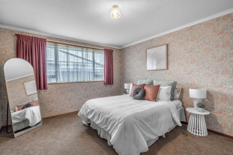 Photo of property in 37 Renfrew Street, Waikiwi, Invercargill, 9810