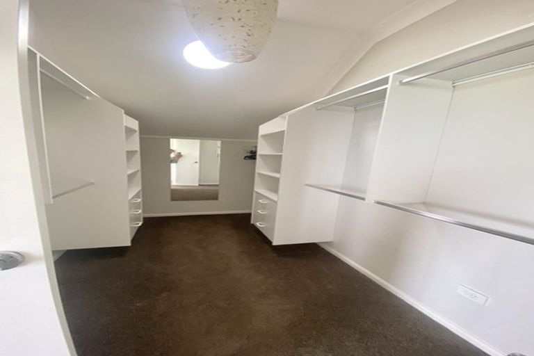 Photo of property in 17 Quedley Court, Eastern Beach, Auckland, 2012