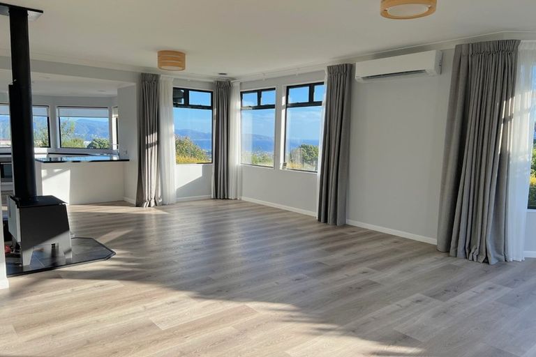 Photo of property in 12a Pekanga Road, Normandale, Lower Hutt, 5010