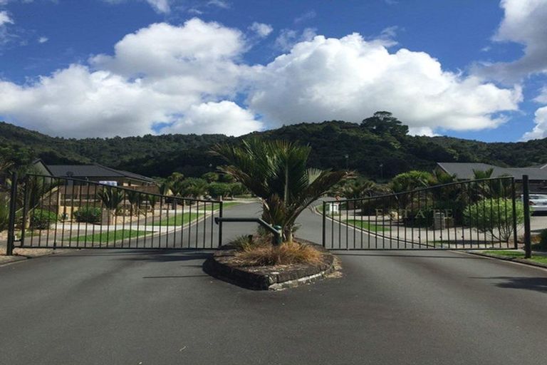 Photo of property in 10 Taiko Street, Horahora, Whangarei, 0110