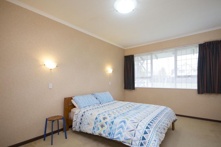 Photo of property in 106 Waterloo Crescent, Hokowhitu, Palmerston North, 4410
