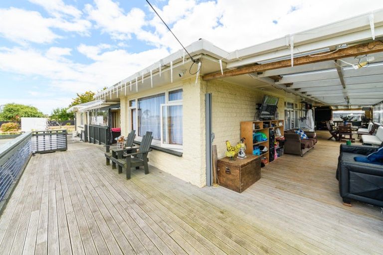 Photo of property in 15 Rangiotu Road, Himatangi, Palmerston North, 4477