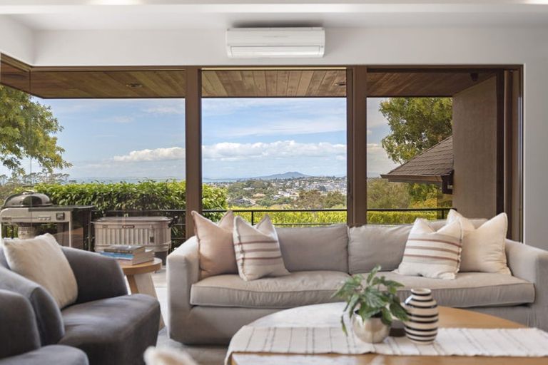 Photo of property in 221 Gills Road, Albany Heights, Auckland, 0632