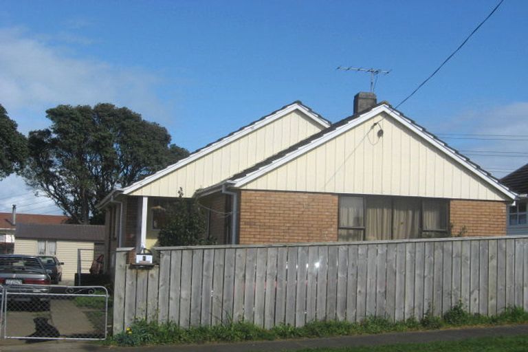 Photo of property in 6 Tumai Street, Spotswood, New Plymouth, 4310