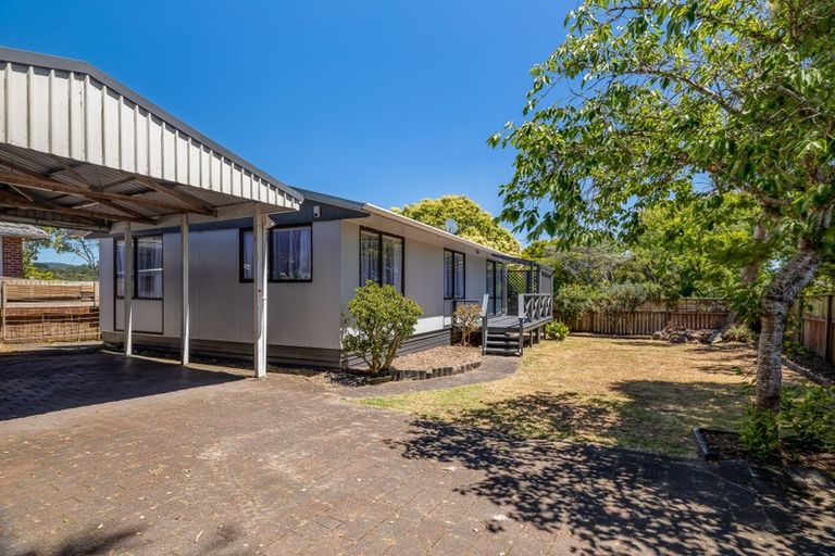 Photo of property in 348 Glengarry Road, Glen Eden, Auckland, 0602