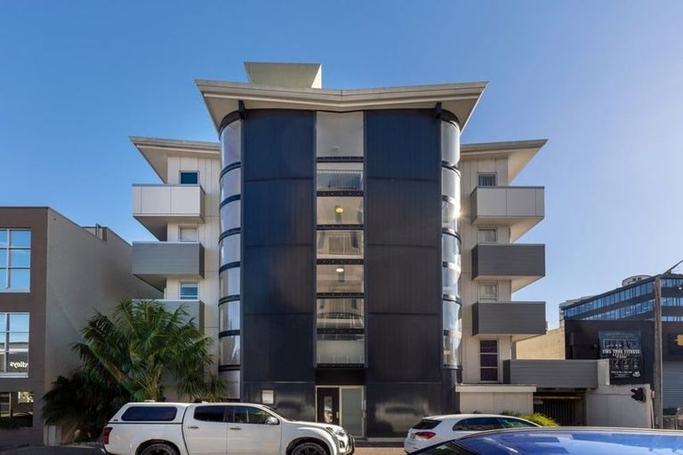 Photo of property in 15/8 Clayton Street, Newmarket, Auckland, 1023
