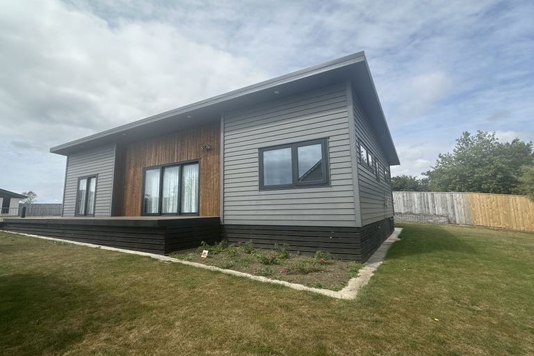 Photo of property in 45 Aratapu Street, Waitara, 4320