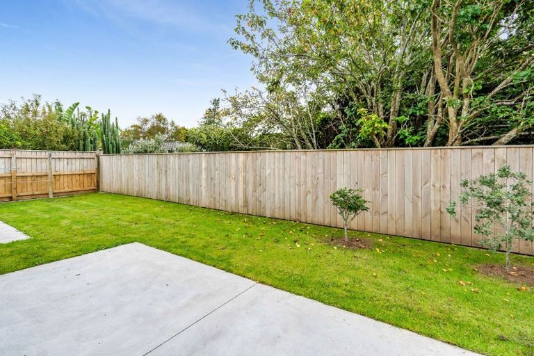 Photo of property in 18d Virginia Place, Whalers Gate, New Plymouth, 4310