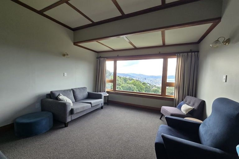 Photo of property in 18 Connaught Terrace, Brooklyn, Wellington, 6021