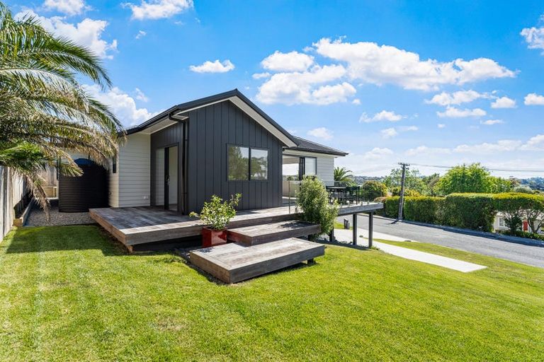 Photo of property in 12a Walbrook Road, Manly, Whangaparaoa, 0930