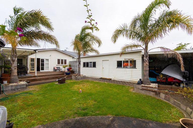 Photo of property in 15 Latham Street, Napier South, Napier, 4110