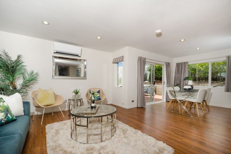 Photo of property in 47 South Kensington Way, Henderson, Auckland, 0612