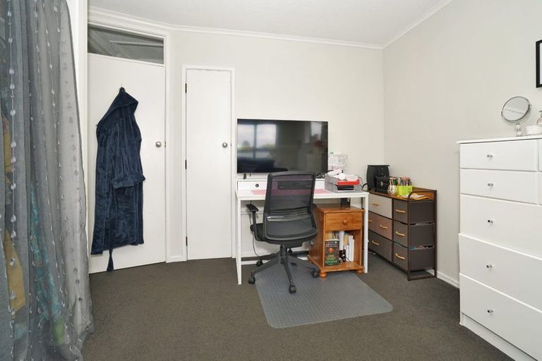 Photo of property in 93 Collins Road, Melville, Hamilton, 3206