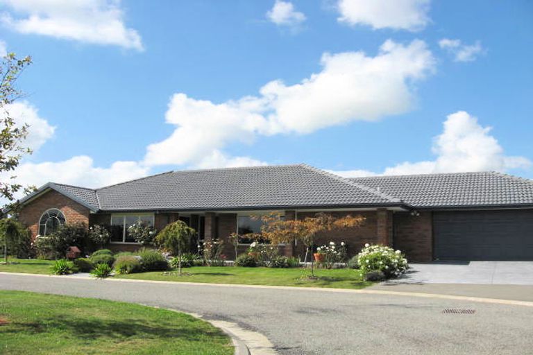 Photo of property in 14 Edwin Trent Drive, Prebbleton, 7604