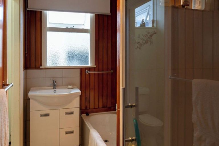 Photo of property in 64-66 Shiel Street, Reefton, 7830