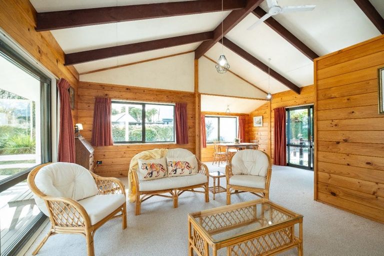 Photo of property in 12d Te Mata Peak Road, Havelock North, 4130