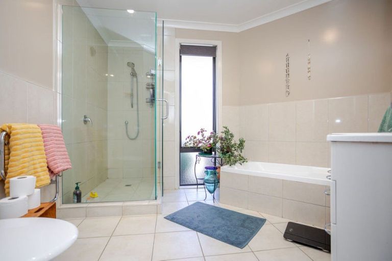 Photo of property in 152 Aerodrome Road, Dannevirke, 4972