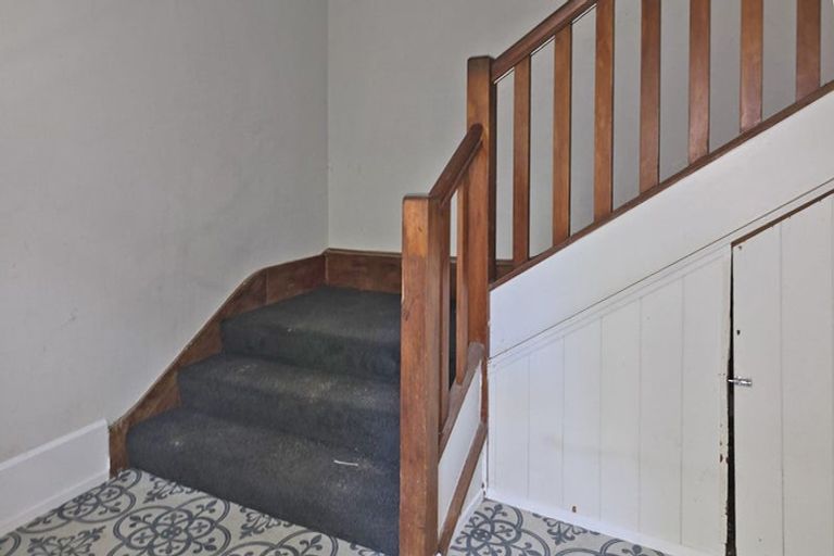 Photo of property in 3 Harvey Road, Bluff Hill, Napier, 4110