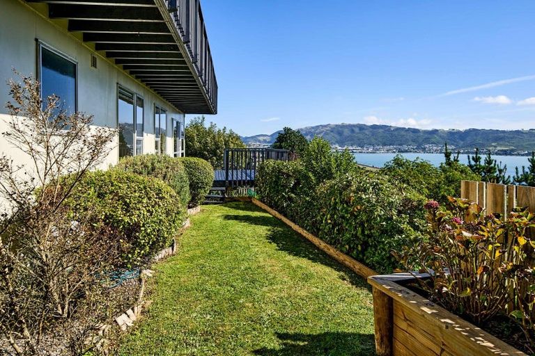 Photo of property in 10 Moray Place, Papakowhai, Porirua, 5024