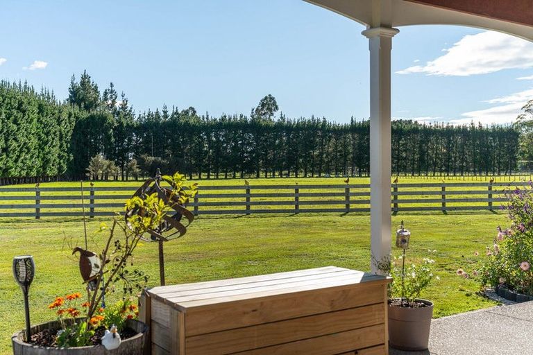 Photo of property in 308 Fabians Road, Morison Bush, Greytown, 5794