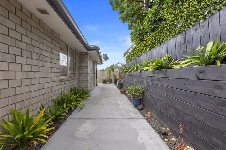 Photo of property in 15 Seashell Drive, Papamoa Beach, Papamoa, 3118