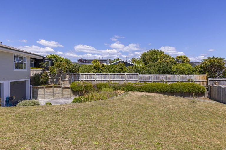 Photo of property in 5 Te Hatepe Avenue, Taupo, 3330