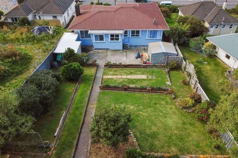 Photo of property in 30 Main Road, Wainuiomata, Lower Hutt, 5014
