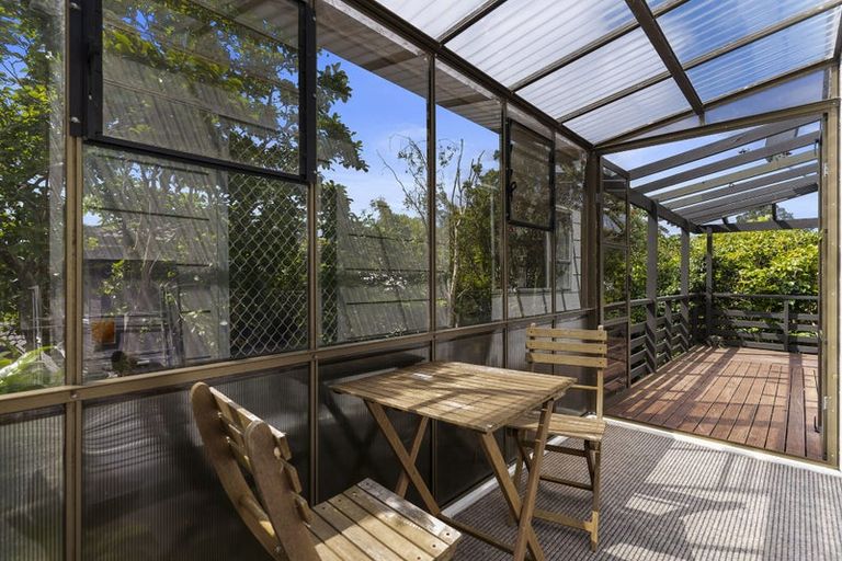 Photo of property in 4/36a Sunnynook Road, Sunnynook, Auckland, 0620