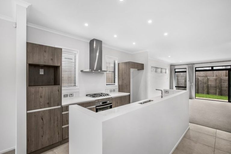 Photo of property in 6a Nohoanga Road, Karaka, Papakura, 2113