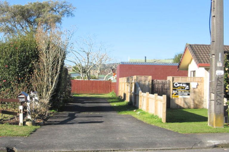 Photo of property in 2/32 Cameron Street, Papakura, 2110