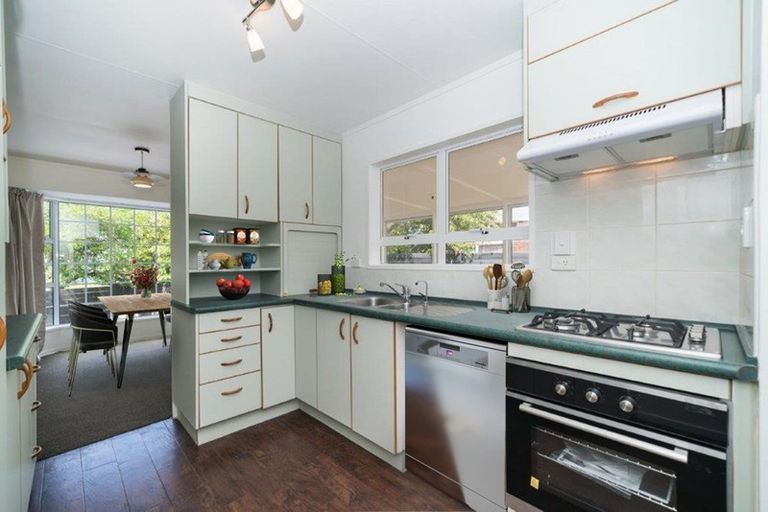 Photo of property in 94 Stillwater Place, Westbrook, Palmerston North, 4412