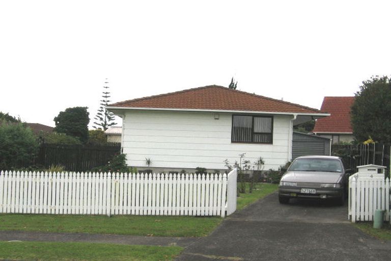 Photo of property in 4 Cranberry Place, Bucklands Beach, Auckland, 2012