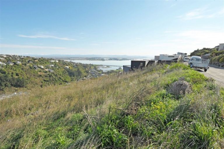 Photo of property in 8 Gazelle Lane, Redcliffs, Christchurch, 8081