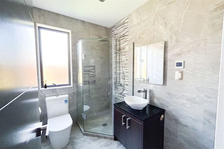 Photo of property in 47 Matahae Drive, Flat Bush, Auckland, 2019