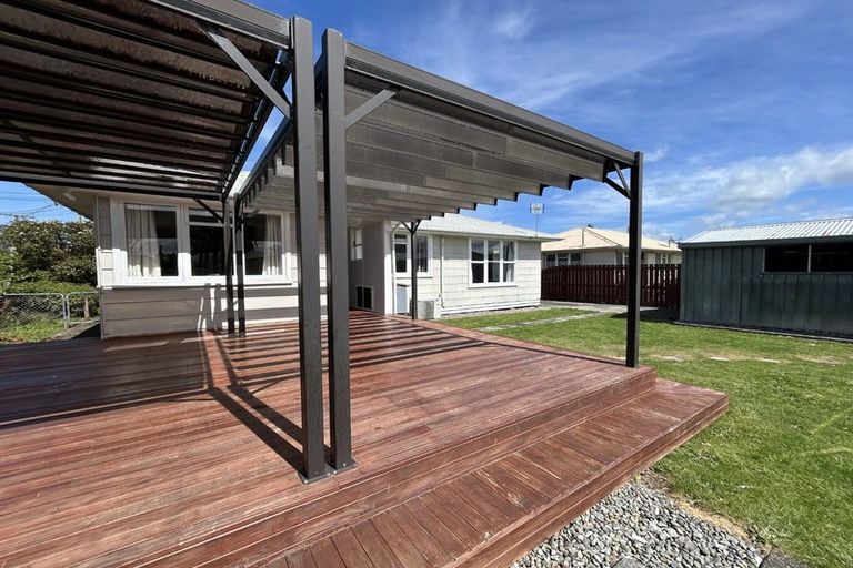 Photo of property in 15 Surrey Street, Solway, Masterton, 5810