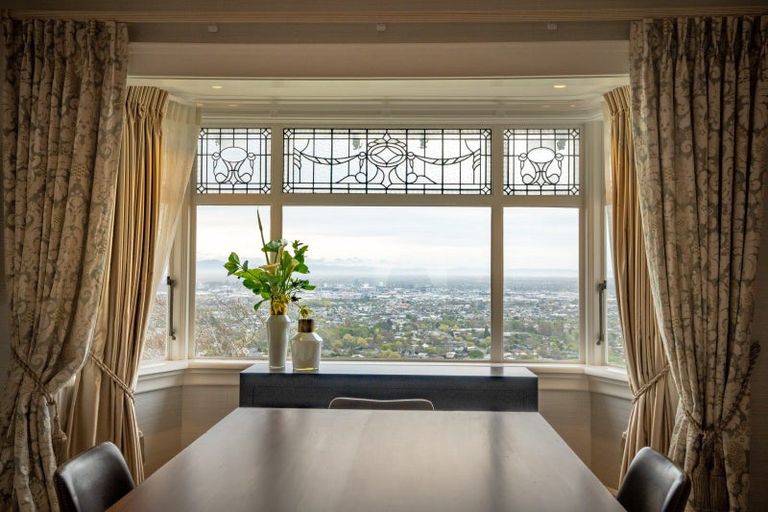 Photo of property in 141 Hackthorne Road, Cashmere, Christchurch, 8022