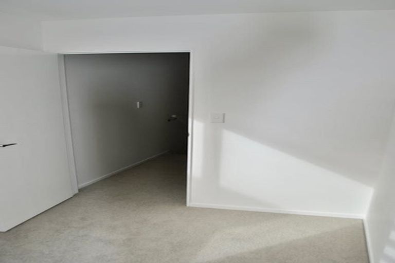 Photo of property in 5 Kaman Seasprite Road, Hobsonville, Auckland, 0616