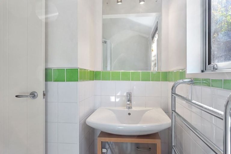 Photo of property in 17a Dudley Road, Lyttelton, 8082