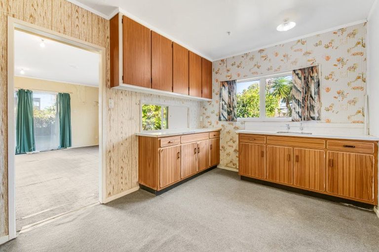 Photo of property in 28 Doment Crescent, Orewa, 0931