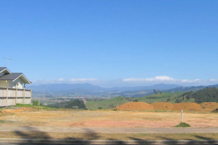 Photo of property in 123 Centennial Drive, Whitianga, 3510