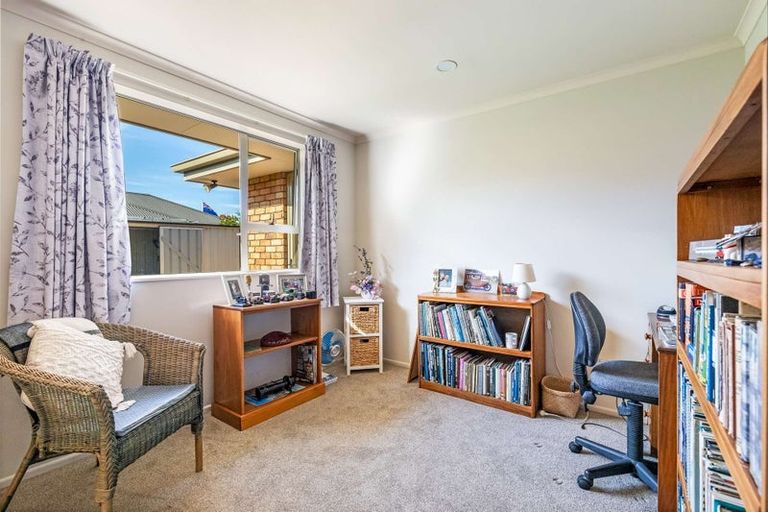 Photo of property in 19 De Castro Drive, Blenheim, 7201