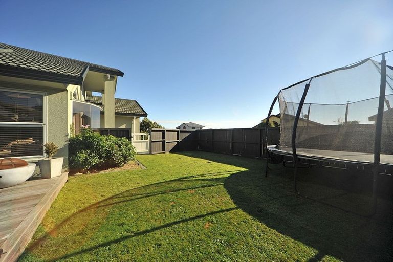 Photo of property in 74 Kentwood Drive, Woodridge, Wellington, 6037