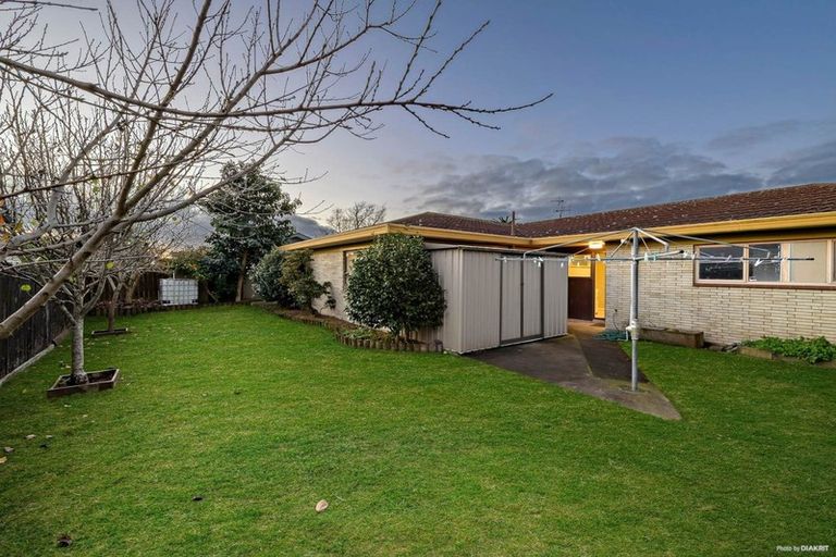 Photo of property in 12 Glengowan Place, Conifer Grove, Takanini, 2112