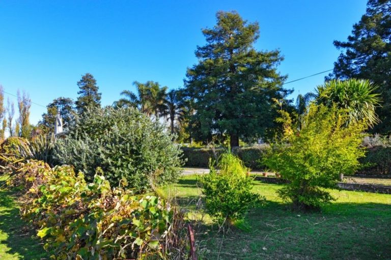 Photo of property in 555 Main North Road, Bay View, Napier, 4104