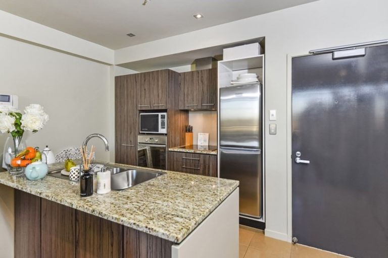 Photo of property in Maison Apartments, 308/16 Huron Street, Takapuna, Auckland, 0622