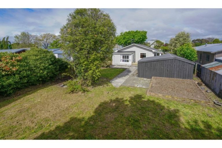 Photo of property in 12 Carnarvon Street, Linwood, Christchurch, 8062