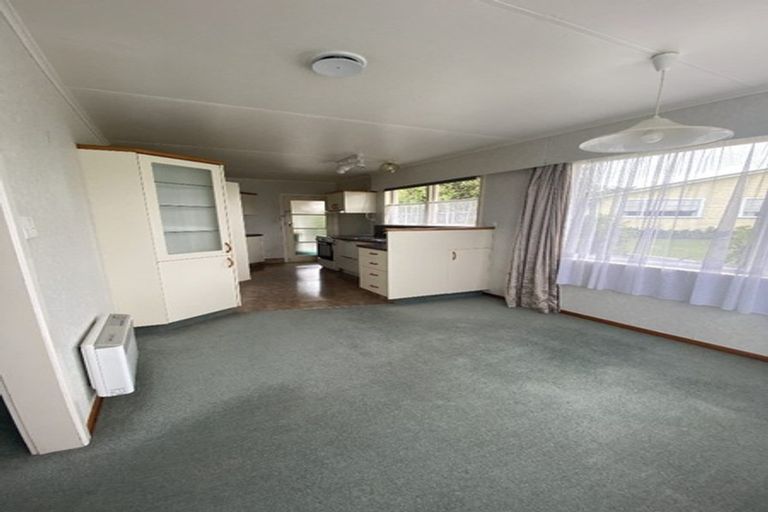 Photo of property in 5 Harlech Street, Levin, 5510