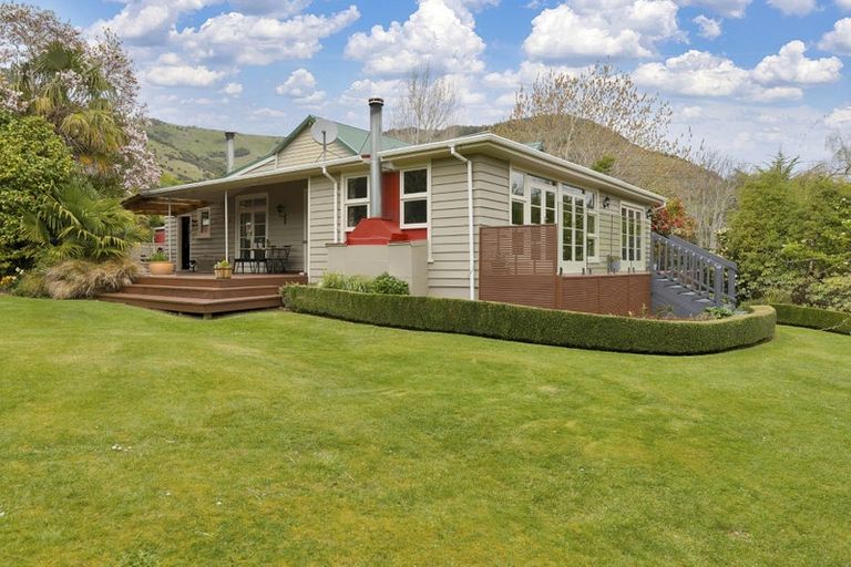 Photo of property in 4498 Christchurch Akaroa Road, Little River, 7591