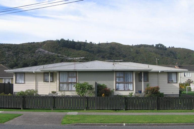 Photo of property in 78 Churton Crescent, Taita, Lower Hutt, 5011